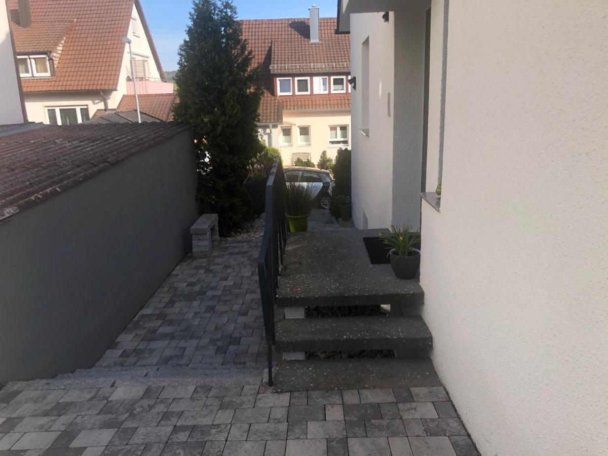 Eigene Wohnung Im Dreifamilienhaus Oberstenfeld Buitenkant foto