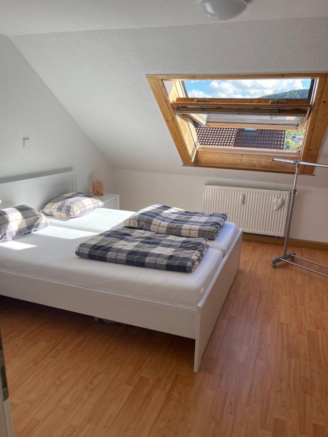 Eigene Wohnung Im Dreifamilienhaus Oberstenfeld Buitenkant foto